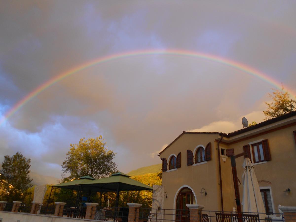 Bed and Breakfast Galleria Ars Apua Carrara Exterior foto